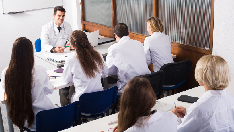 O Instituto IBDSocial destaca como a integração multiprofissional enriquece o cuidado em saúde e promove mais humanização.