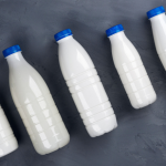 Elias Assum Sabbag Junior lidera o desenvolvimento de embalagens de alta performance para transporte seguro de insumos sensíveis.