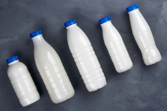 Elias Assum Sabbag Junior lidera o desenvolvimento de embalagens de alta performance para transporte seguro de insumos sensíveis.