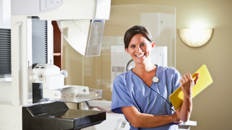 Entenda como a evolução da imagem tridimensional está transformando a segurança no diagnóstico mamário, com a análise de Vinicius Tadeu Sattin Rodrigues sobre os novos padrões da área.