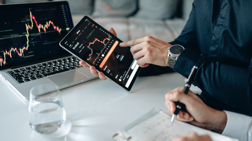 Derivativos financeiros como instrumentos de gestão de risco com Danilo Regis Fernando Pinto.